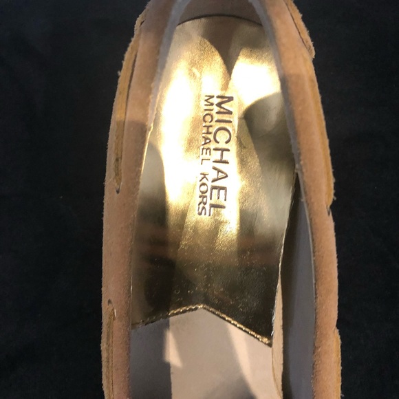 Michael Kors Wedge Shoes - Picture 3 of 3